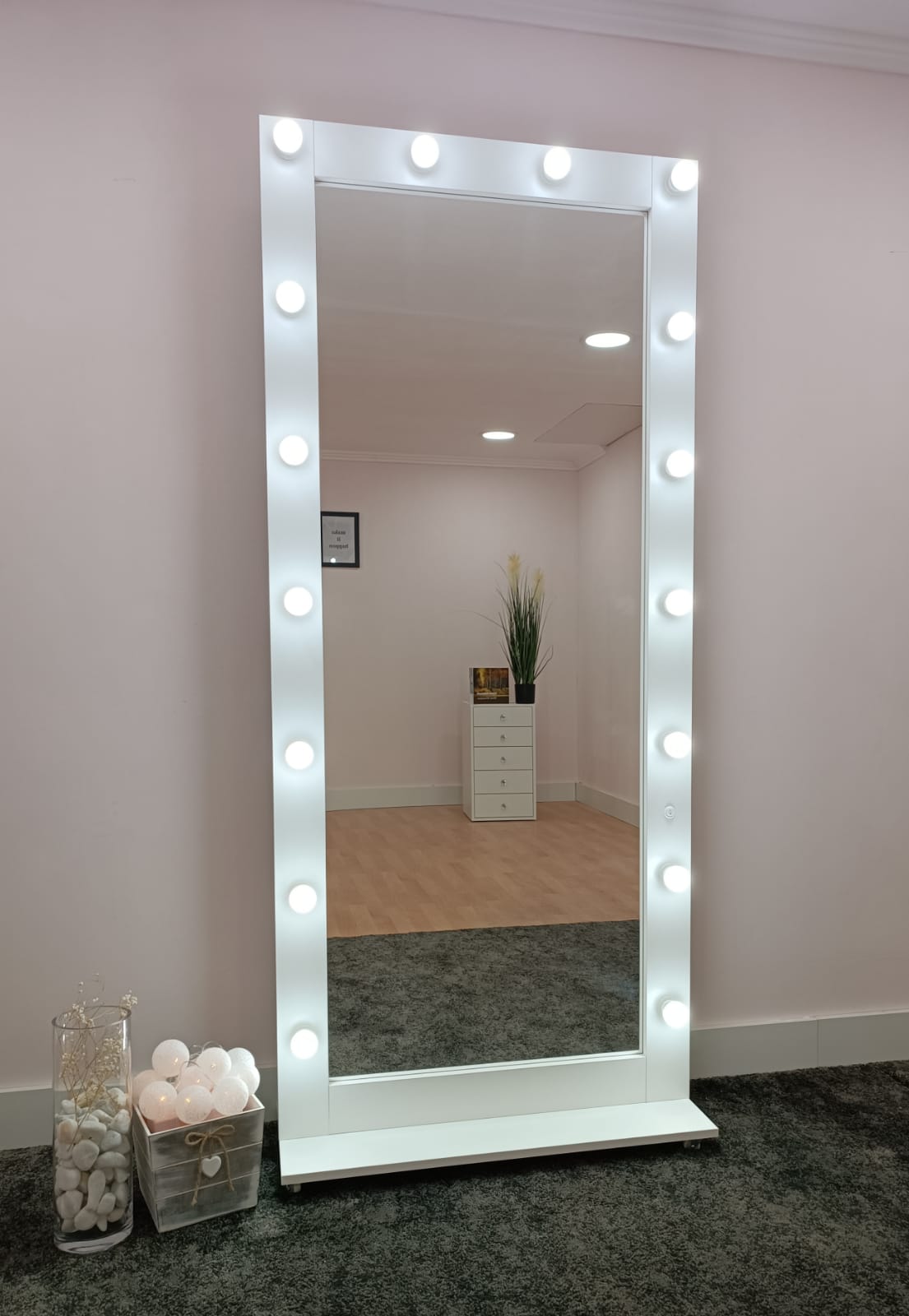 Miroir Hollywood Vertical Noir – Chic et Moderne